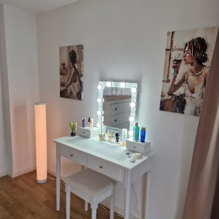 Haus Fuchsbau, Familienzeit Und Fokus Im Gruenen 펜션 Kurtscheid