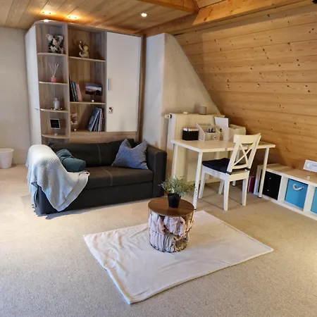 펜션 Haus Fuchsbau, Familienzeit Und Fokus Im Gruenen Kurtscheid