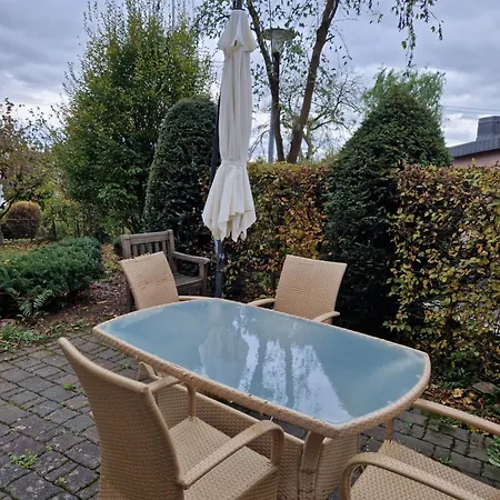 펜션 Haus Fuchsbau, Familienzeit Und Fokus Im Gruenen Kurtscheid