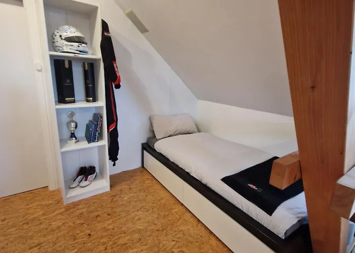 Haus Fuchsbau, Familienzeit Und Fokus Im Gruenen Kurtscheid